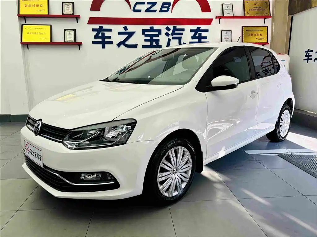 Volkswagen Polo 2016 — фото 1