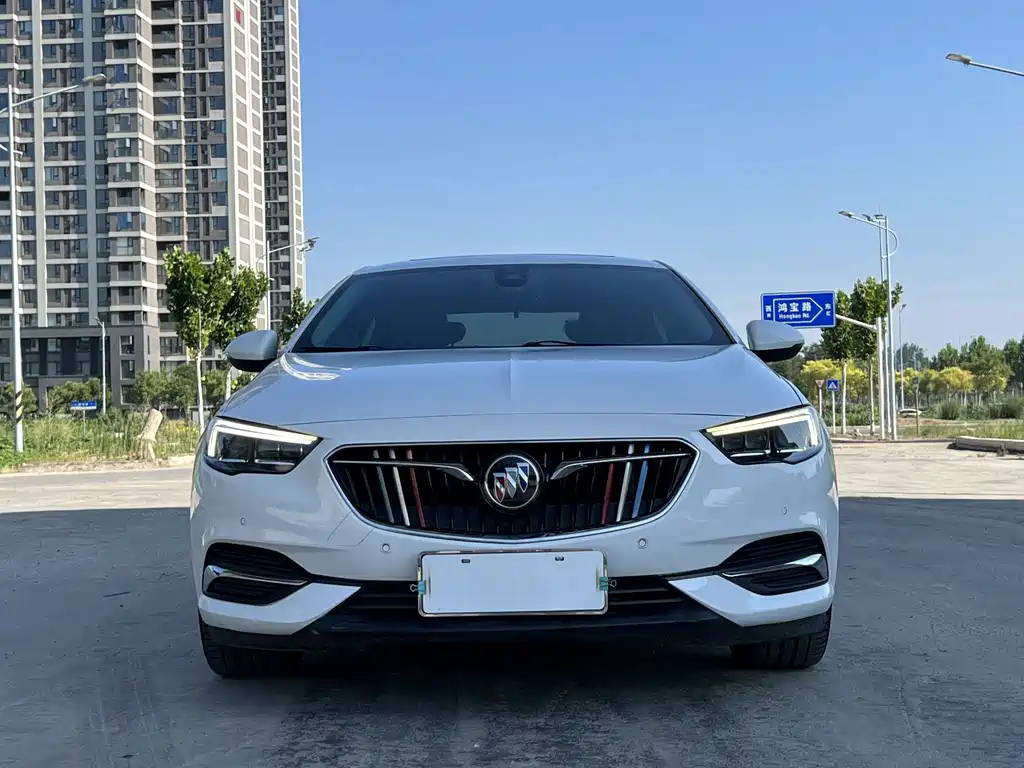 Buick Regal 2018 — фото 2