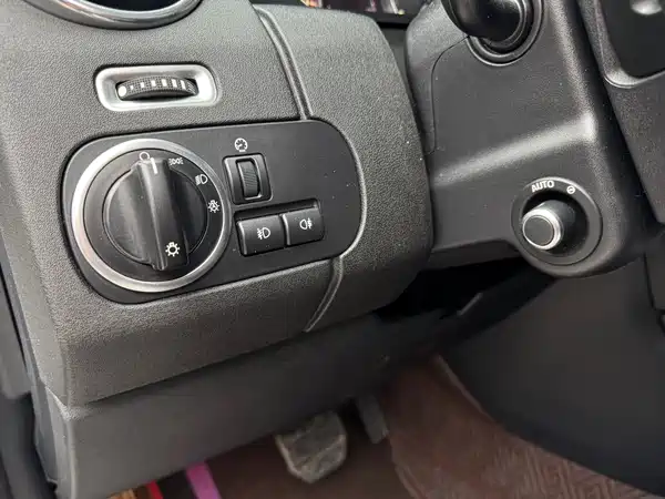 Land Rover Discovery 2016