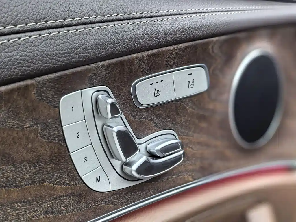 Mercedes-Benz E-Class 2021 — фото 20