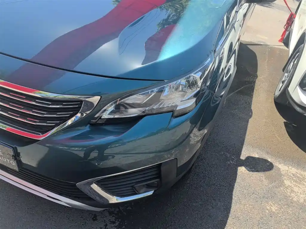 Peugeot 5008 2018 — фото 24