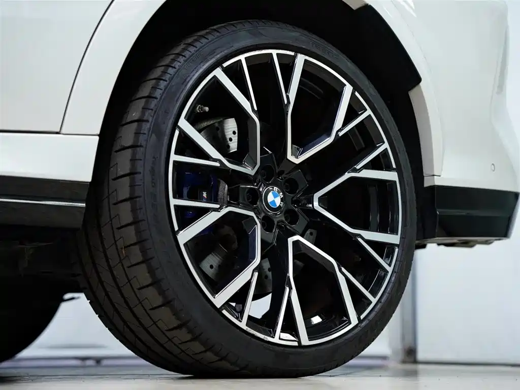 BMW X6 M 2022 — фото 53