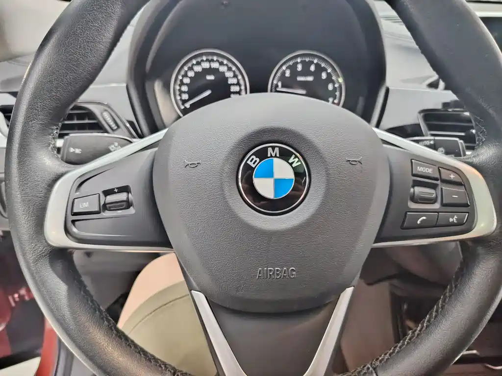 BMW X2 2019 — фото 12