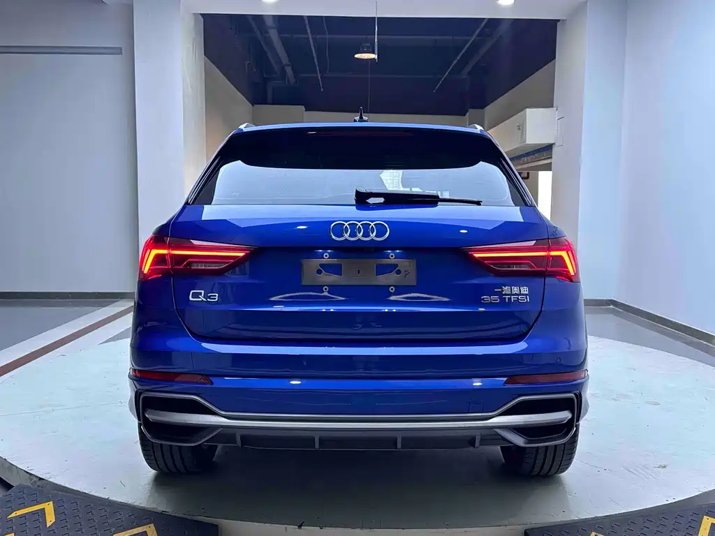 Audi Q3 2022 — фото 4