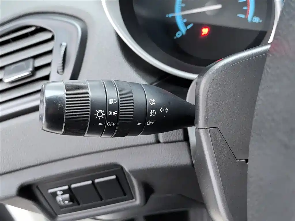 GAC Motor Trumpchi GS5 2014 — фото 21