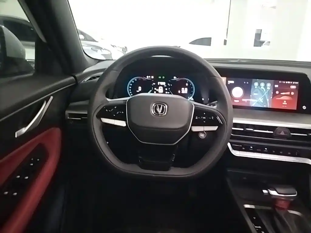 Changan CS35PLUS 2023 — фото 11