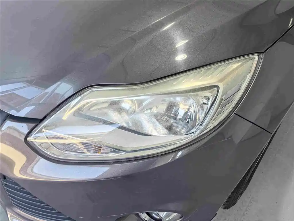 Ford Focus 2015 — фото 19