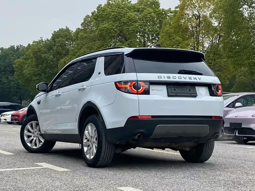 Land Rover Discovery Sport 2018 — фото 9