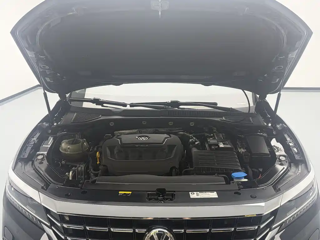 Volkswagen Passat 2020 — фото 19
