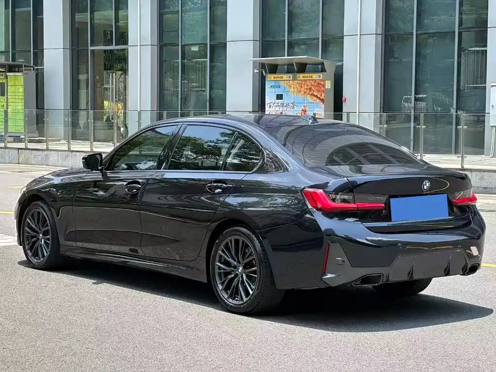 BMW 3 Series 2023