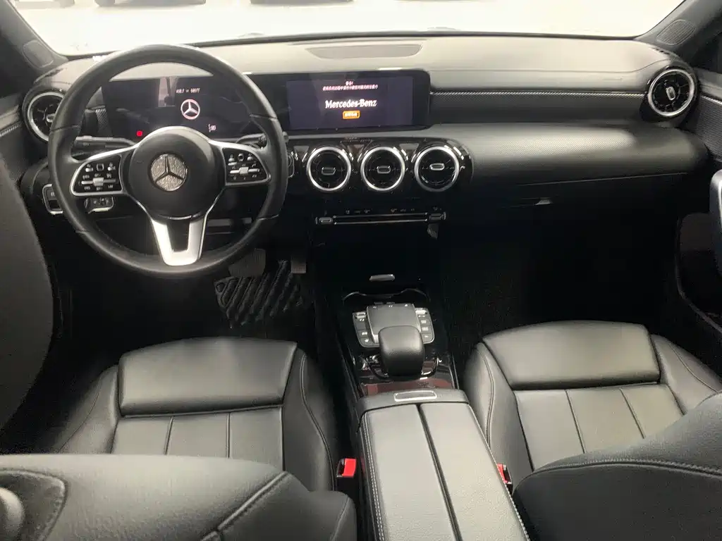 Mercedes-Benz A-Class 2021 — фото 6