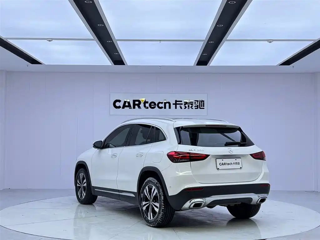 Mercedes-Benz GLA 2020