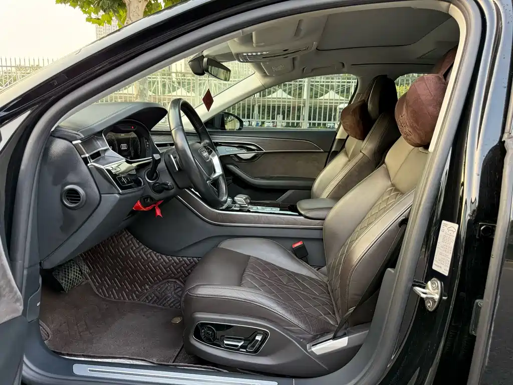 Audi A8 2022