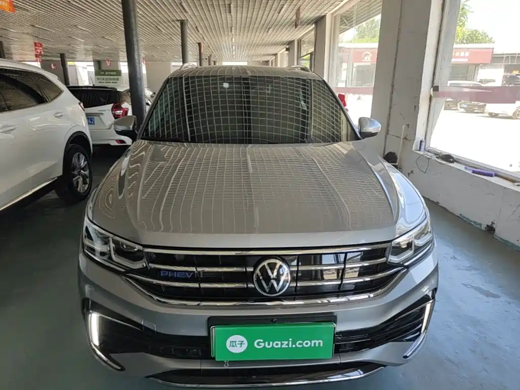 Volkswagen Tiguan L PHEV 2021 — фото 3