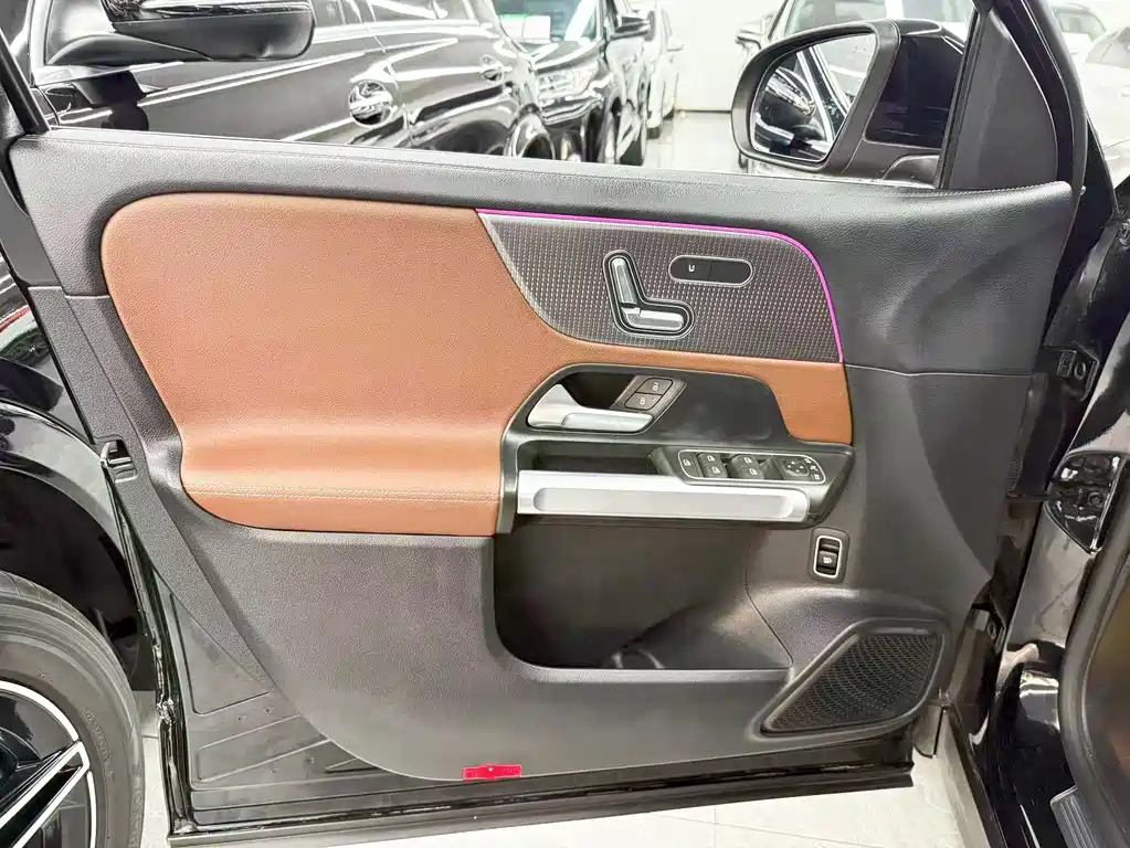 Mercedes-Benz GLB 2022 — фото 13