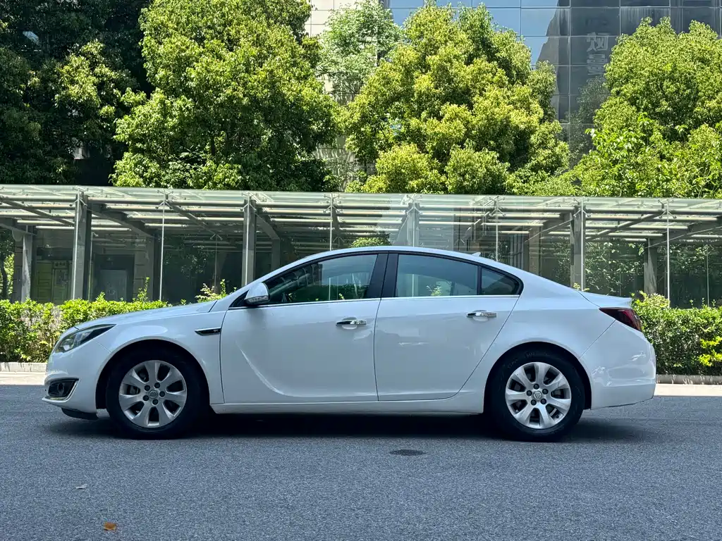 Buick Regal 2015 — фото 3