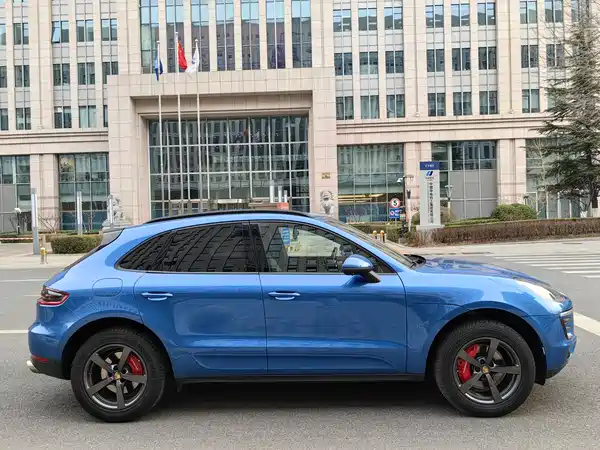 Porsche Macan 2014