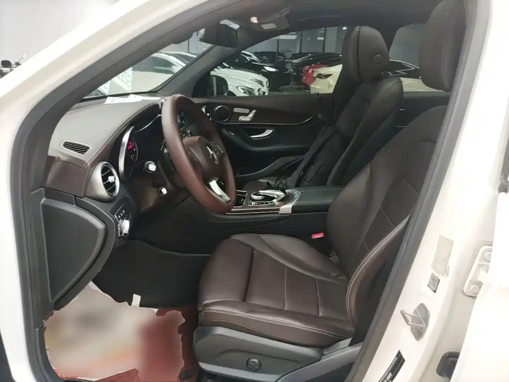 Mercedes-Benz GLC 2017 — фото 15
