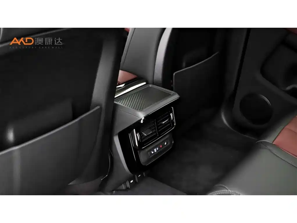 Land Rover Evoque 2021 — фото 9