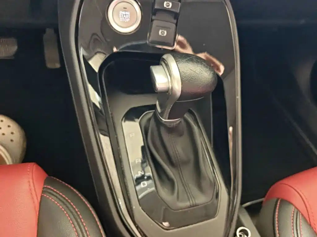 Haval H2s 2018 — фото 14