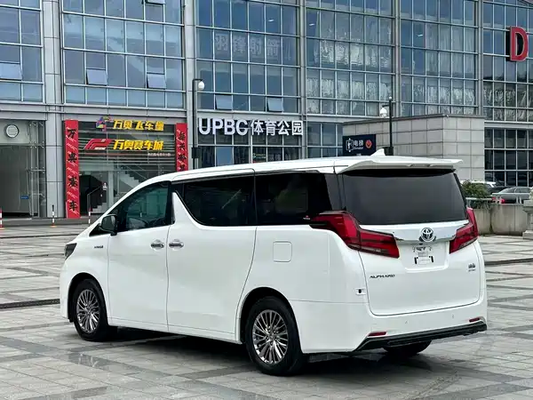 Toyota Alphard 2021