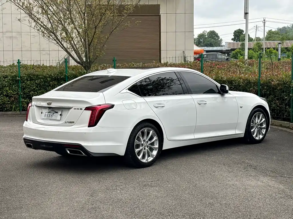 Cadillac CT5 2021 — фото 8