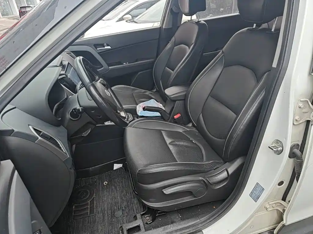 Hyundai ix25 2015 — фото 15