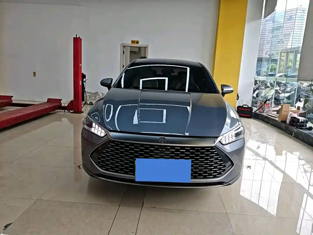 BYD Qin PLUS 2024 — фото 1