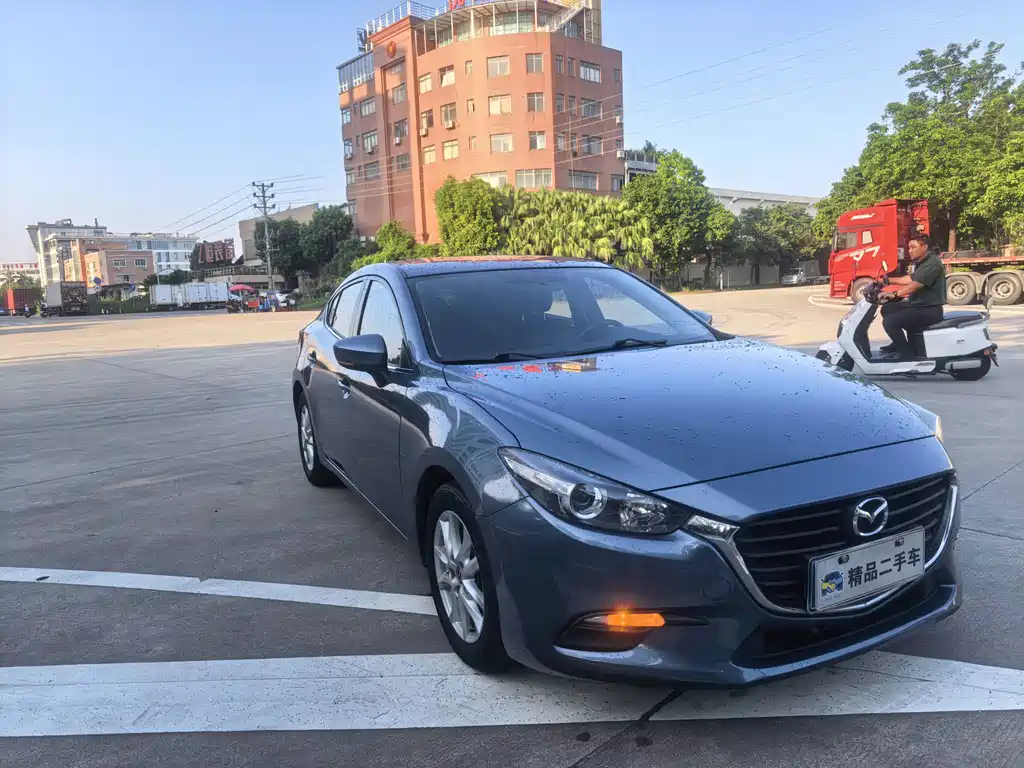 Mazda 3 Axela 2019