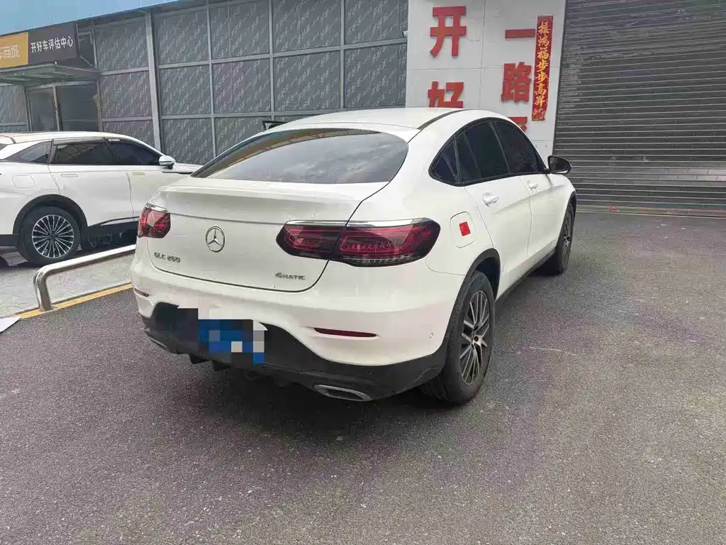 Mercedes-Benz GLC Coupe 2023 — фото 2