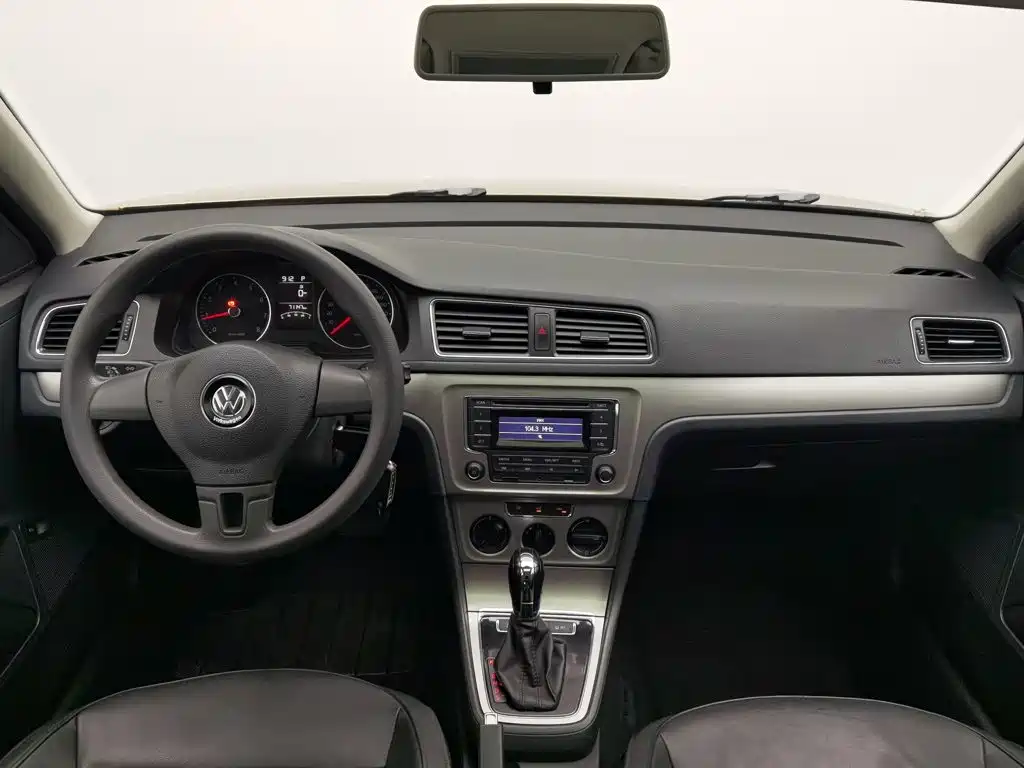 Volkswagen Lavida 2015