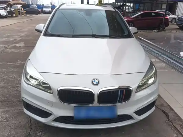 BMW 2 Series Station Wagon 2016