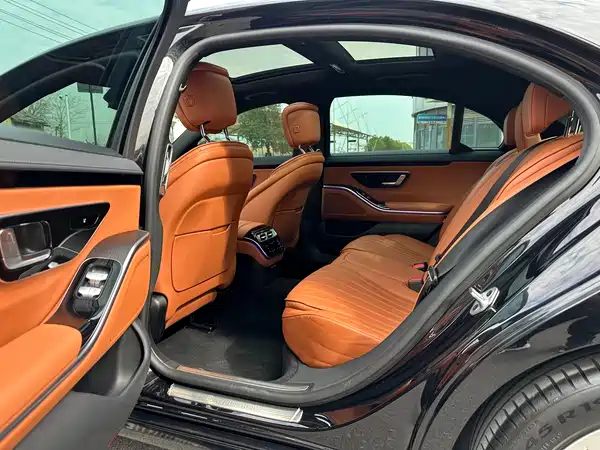 Mercedes-Benz S-Class 2023