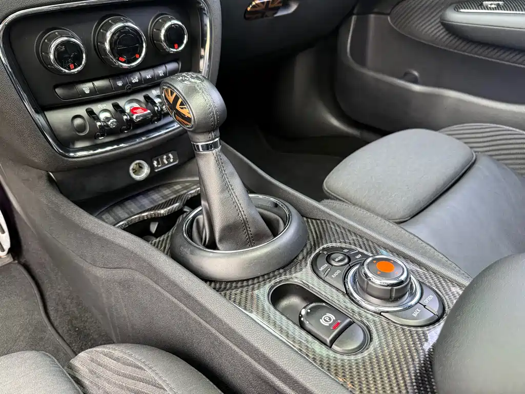 MINI Clubman 2018 — фото 11