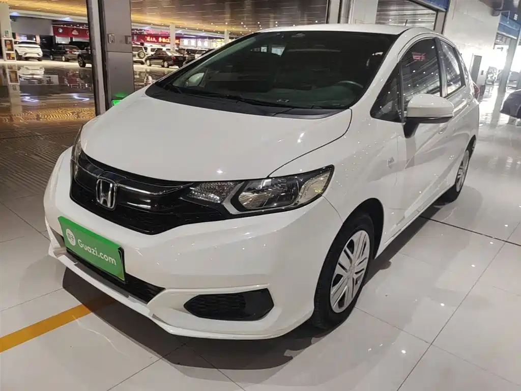 Honda Fit 2018 — фото 1