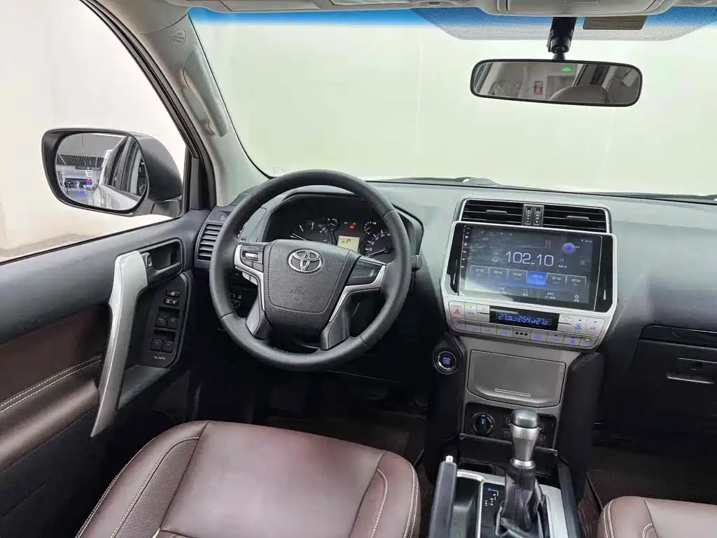 Toyota Prado 2020 — фото 19