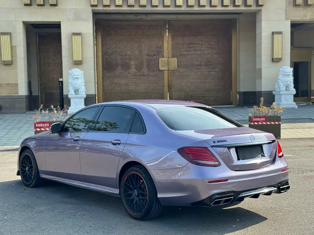 Mercedes-Benz E-Class 2019 — фото 16