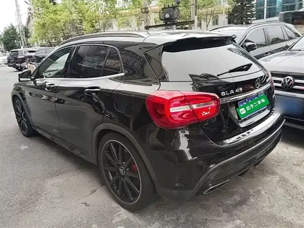 Mercedes-Benz GLA AMG 2015