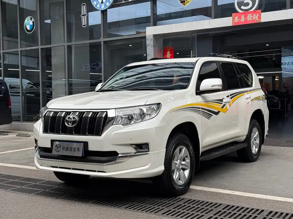 Toyota Prado 2020 — фото 1