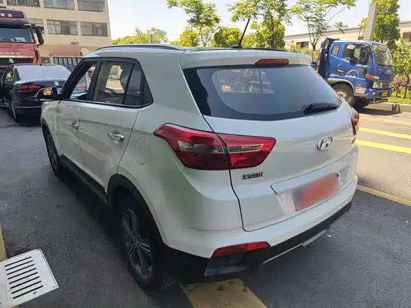 Hyundai ix25 2015