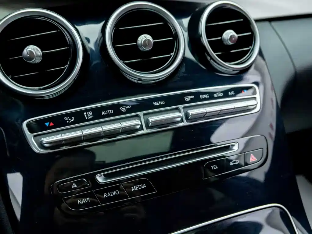 Mercedes-Benz C-Class 2018 — фото 7