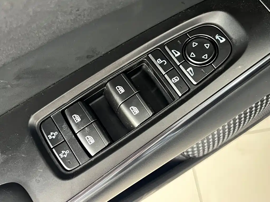 BYD Seal 2024 — фото 16