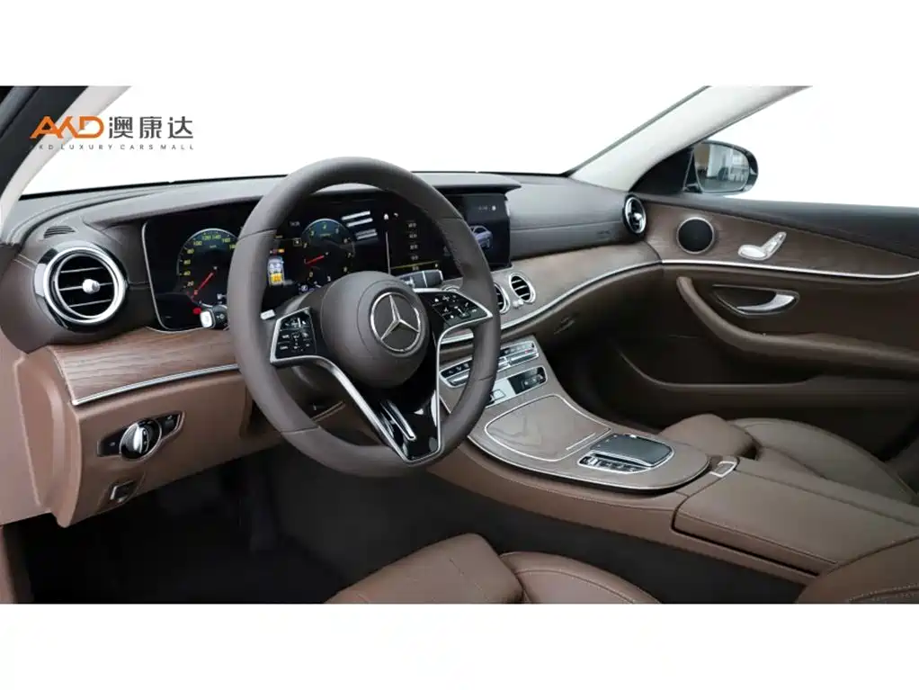 Mercedes-Benz E-Class 2022 — фото 6