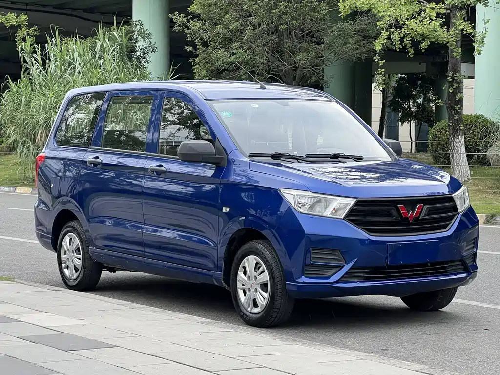 Wuling Hongguang 2020 — фото 4