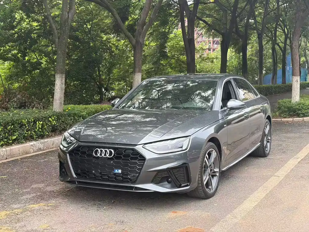 Audi A4L 2021
