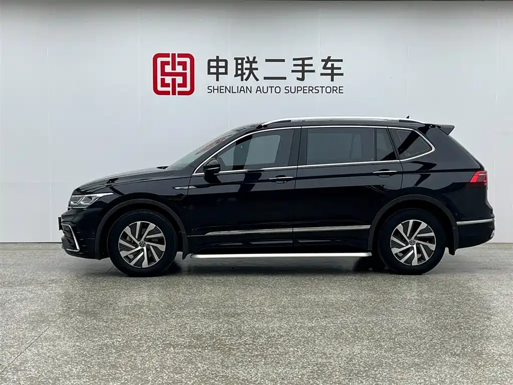 Volkswagen Tiguan L PHEV 2024 — фото 9