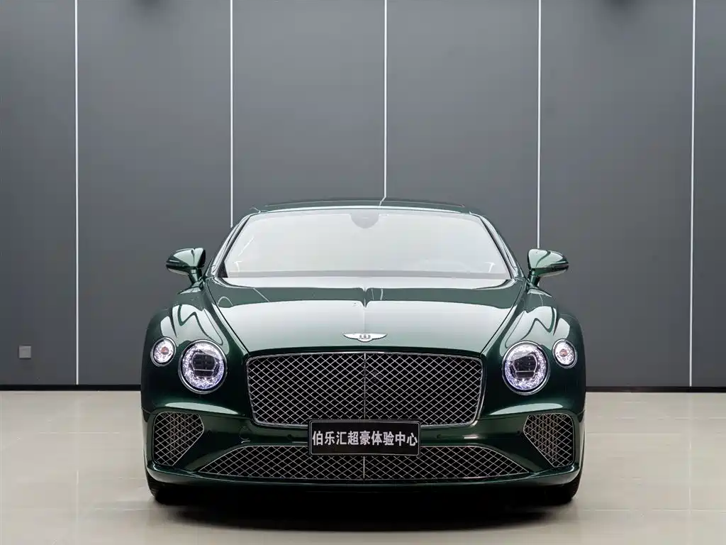 Bentley Continental 2024 — фото 4