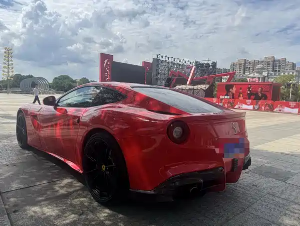 Ferrari F12berlinetta 2020
