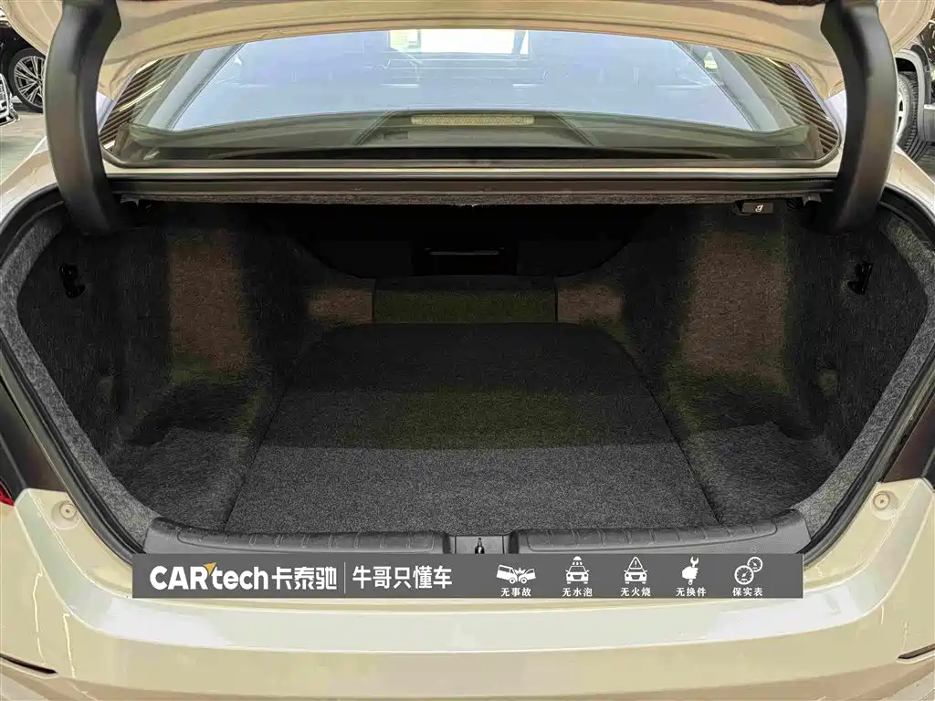 Honda Accord 2020 — фото 13