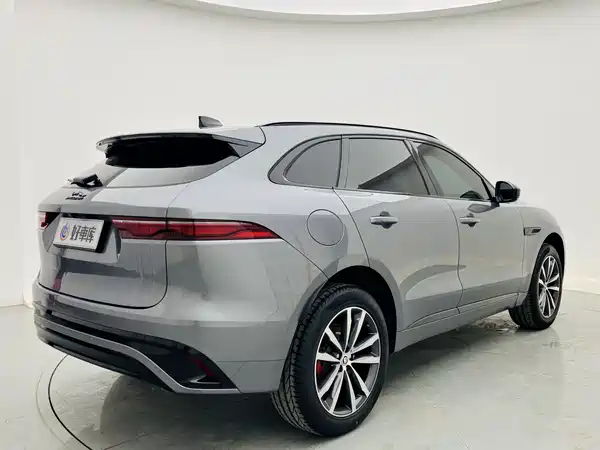 Jaguar F-PACE 2024